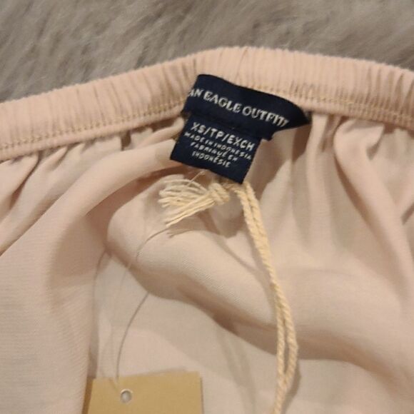 NWT American eagle off the shoulder light pink shirt size xs - Picture 2 of 4